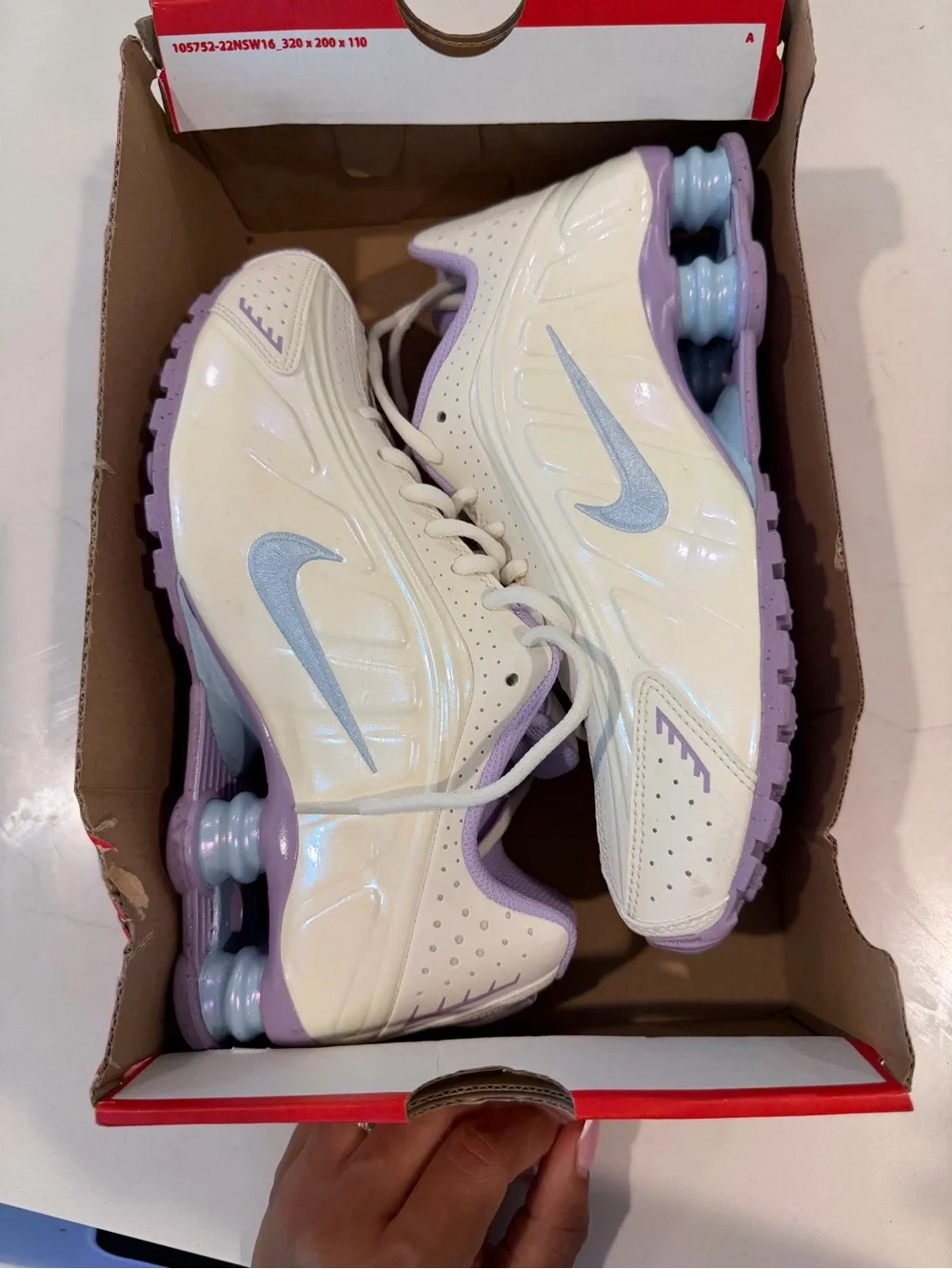 Nike Kids Shox Sneakers in White and Light Purple